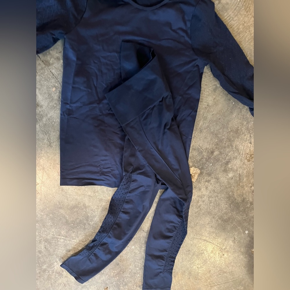 Fabletics Navy Matching Set, Medium - image 3